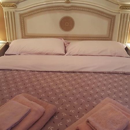 B&B In Arena L' Opera ヴェローナ エクステリア 写真